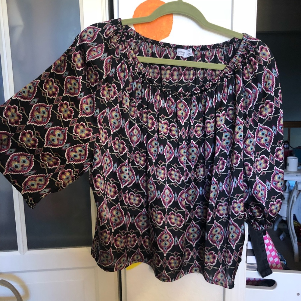 Patterned Flowy Blouse - Picture 2 of 4